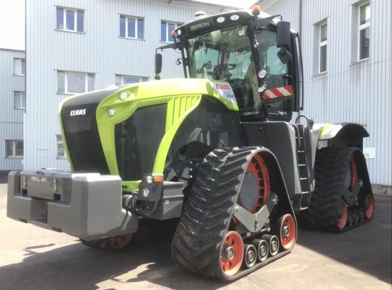 Traktor des Typs CLAAS XERION 5000 TRAC TS, Gebrauchtmaschine in Landsberg (Bild 1)