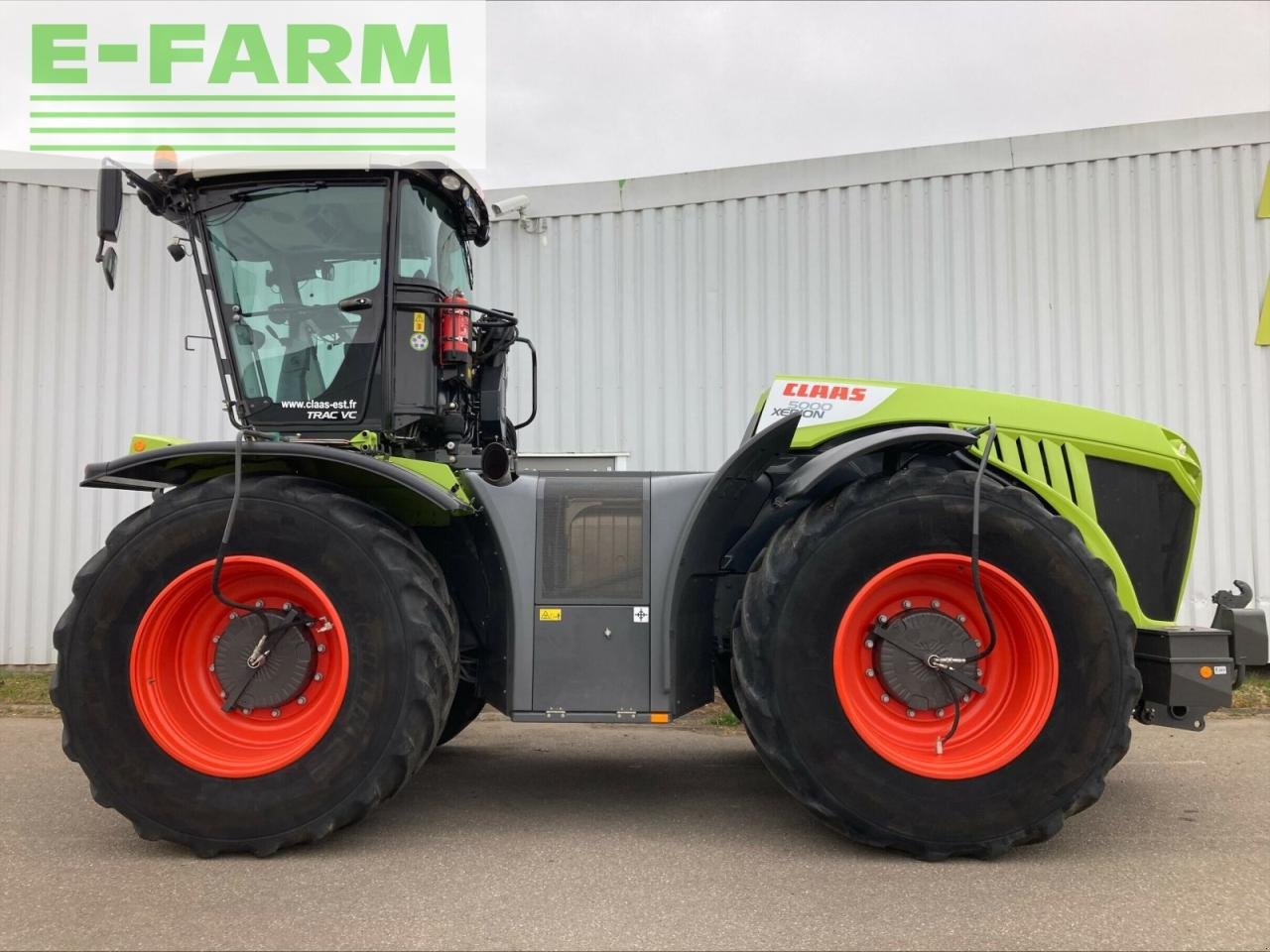 Traktor Türe ait CLAAS xerion 5000 trac vc TRAC VC, Gebrauchtmaschine içinde CHEMINOT (57 - MOSELLE) (resim 3)