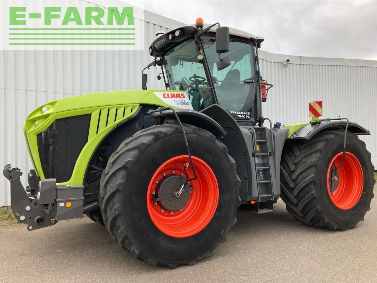 Traktor Türe ait CLAAS xerion 5000 trac vc TRAC VC, Gebrauchtmaschine içinde CHEMINOT (57 - MOSELLE) (resim 6)