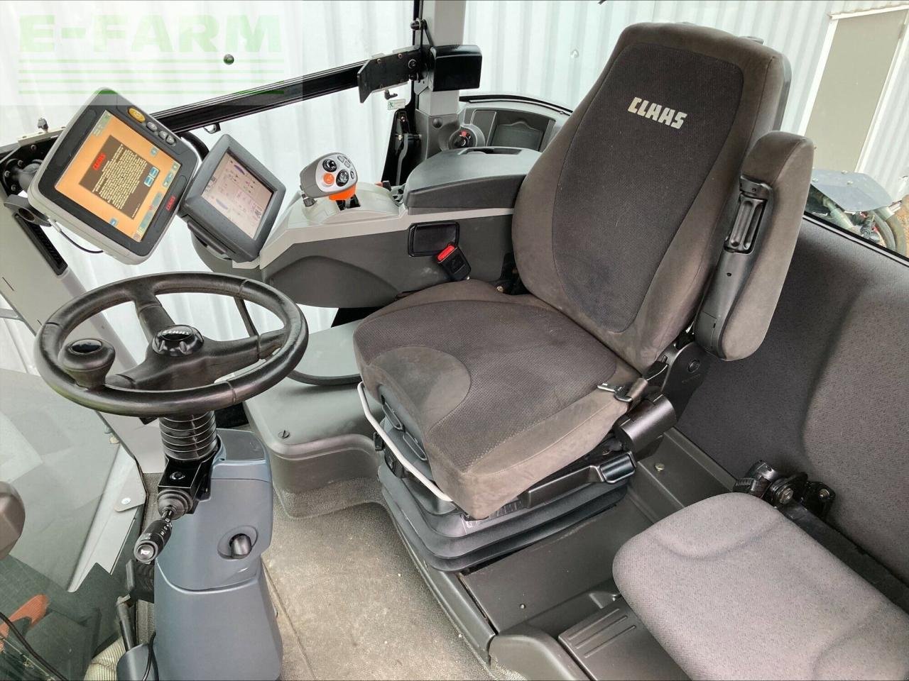 Traktor του τύπου CLAAS xerion 5000 trac vc TRAC VC, Gebrauchtmaschine σε CHEMINOT (57 - MOSELLE) (Φωτογραφία 7)