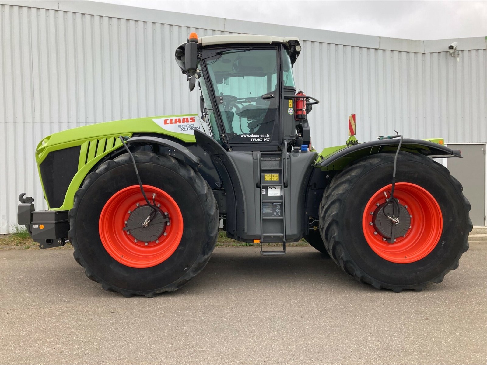 Traktor Türe ait CLAAS XERION 5000 TRAC VC, Gebrauchtmaschine içinde CHEMINOT (resim 1)