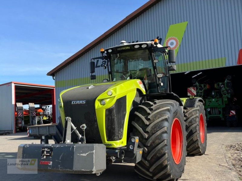 Traktor van het type CLAAS Xerion 5000 Trac VC, Mietmaschine in Schora