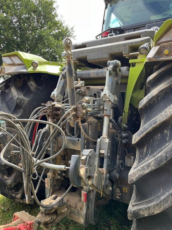 Traktor of the type CLAAS Xerion 5000 Trac, Gebrauchtmaschine in Grimma (Picture 10)