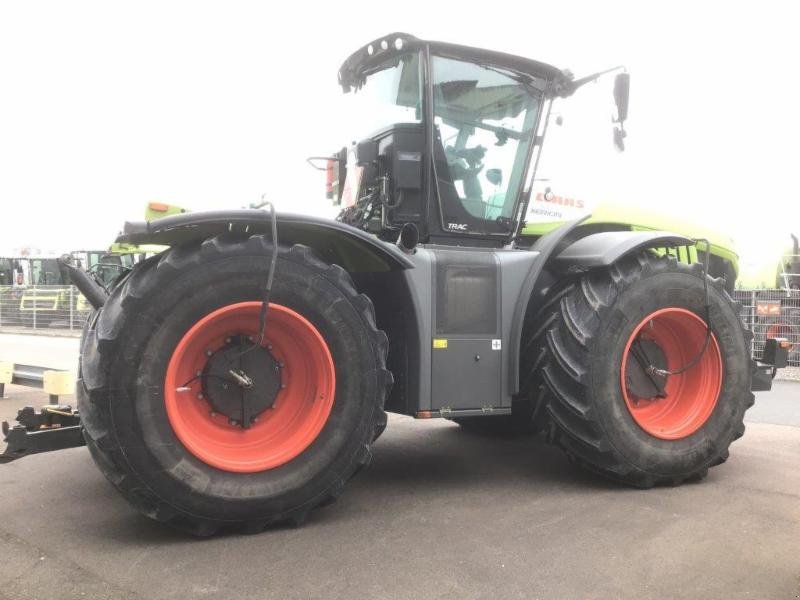 Traktor van het type CLAAS XERION 5000 TRAC, Gebrauchtmaschine in Landsberg (Foto 4)