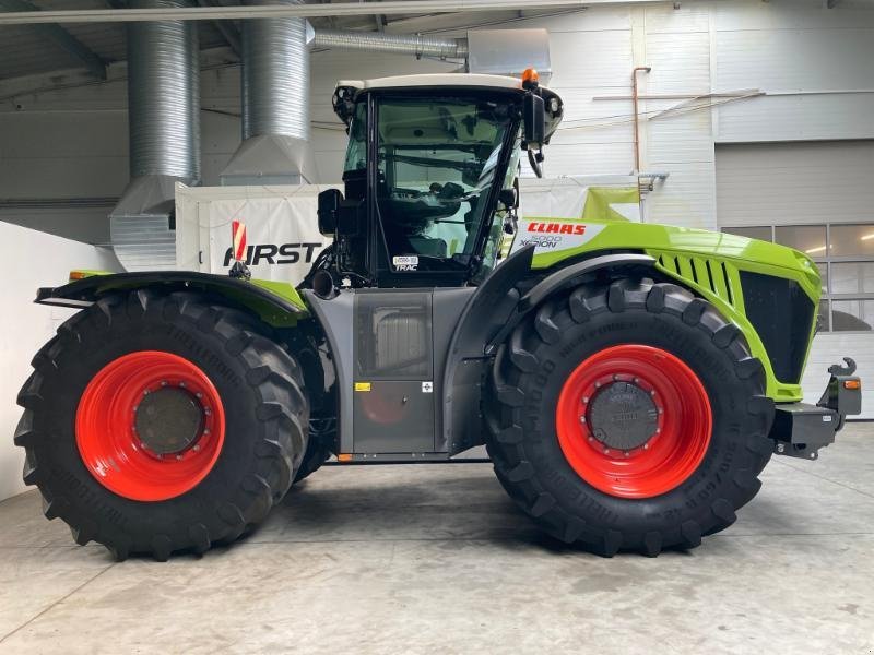 Traktor typu CLAAS XERION 5000 TRAC, Gebrauchtmaschine w Molbergen (Zdjęcie 5)