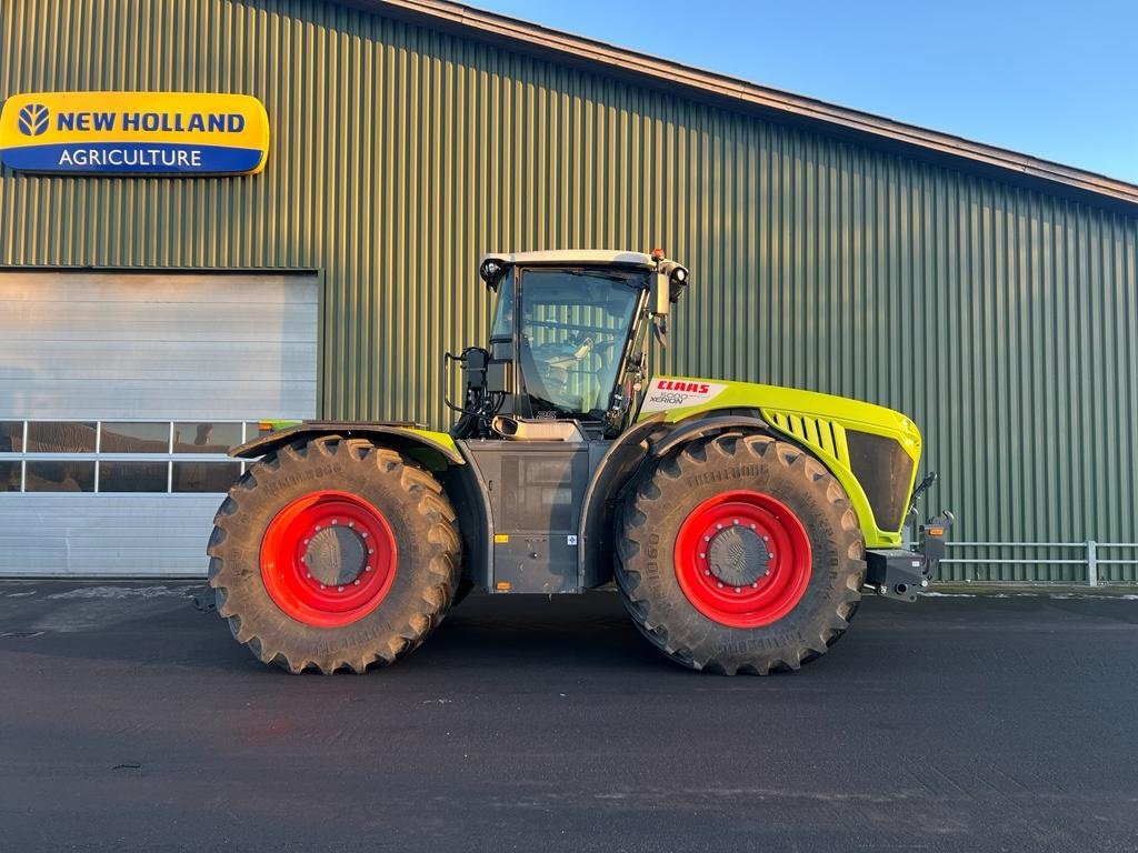 Traktor от тип CLAAS XERION 5000  VC, Gebrauchtmaschine в Middelfart (Снимка 2)