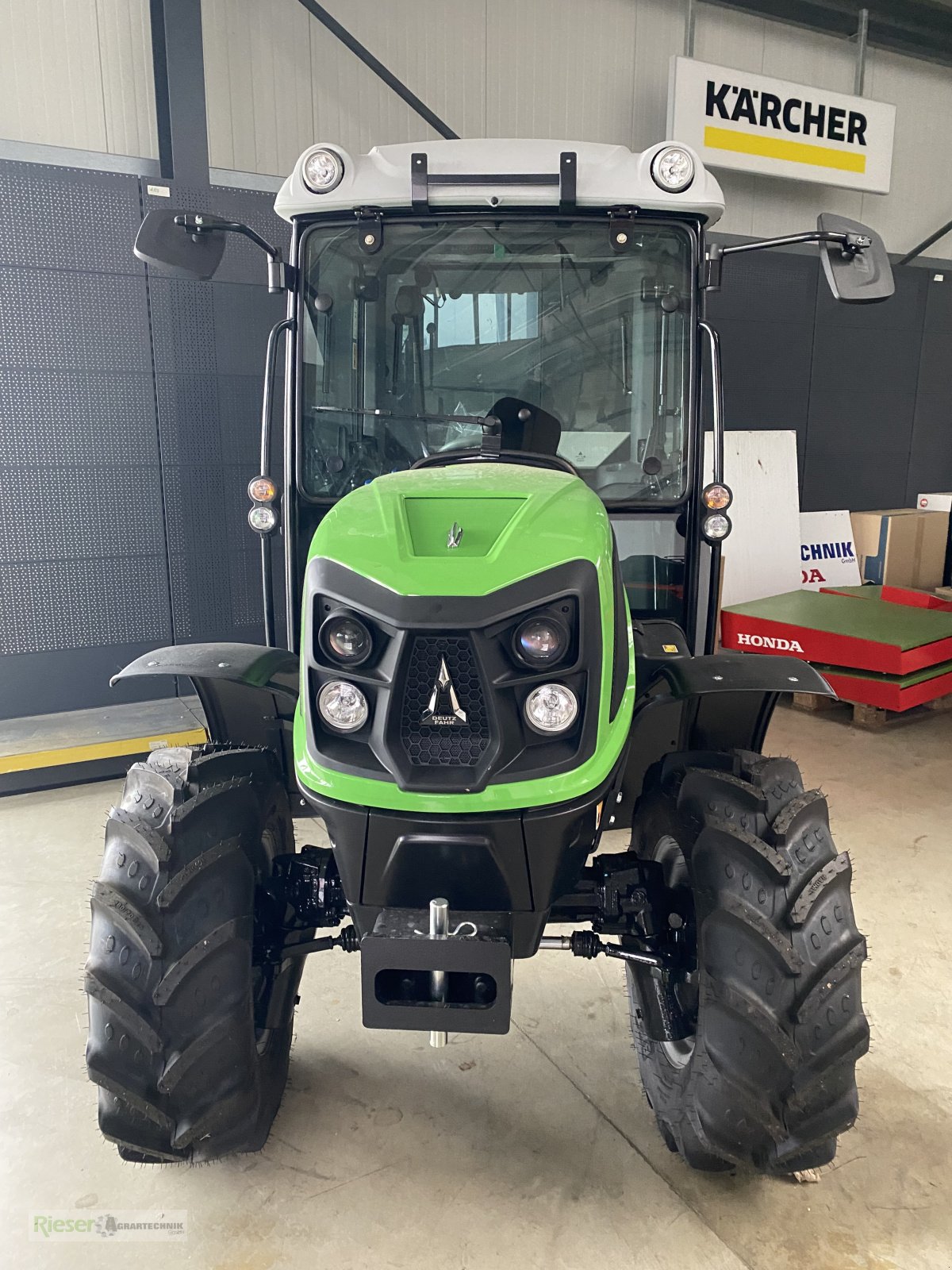 Traktor Türe ait Deutz-Fahr 3060 HEAVY-DUTY Allradachse, Klima, Vorführer, Neumaschine içinde Nördlingen (resim 4)