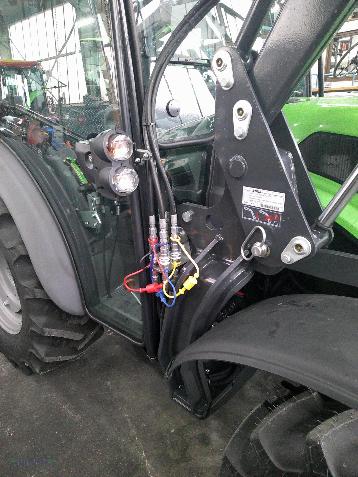 Traktor za tip Deutz-Fahr 3060 mit Frontlader und Rasenbereifung, Neumaschine u Buchdorf (Slika 5)