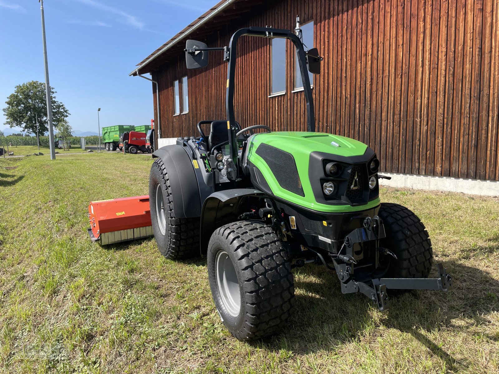 Traktor du type Deutz-Fahr 3060 Pflegetraktor mit Mulchgerät, Neumaschine en Ebenhofen (Photo 4)