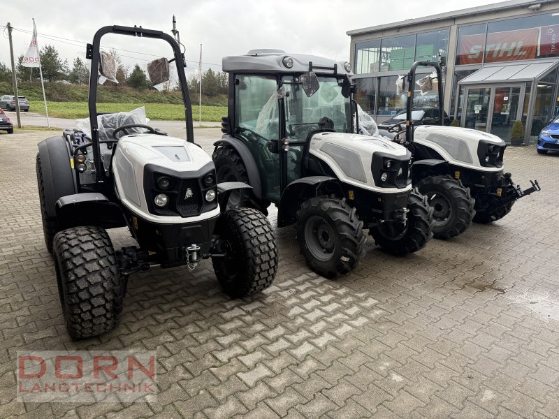 Traktor van het type Deutz-Fahr 3060 Sondermodel, Neumaschine in Bruckberg (Foto 1)