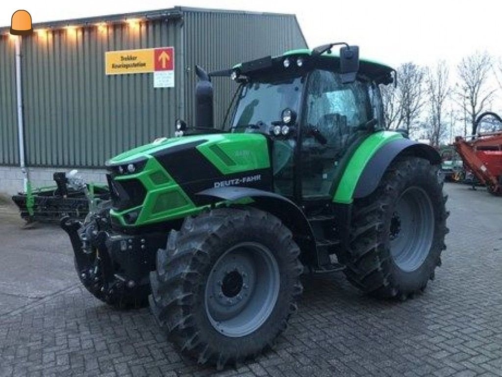 Traktor типа Deutz-Fahr 320 S, Gebrauchtmaschine в Zoetermeer (Фотография 1)