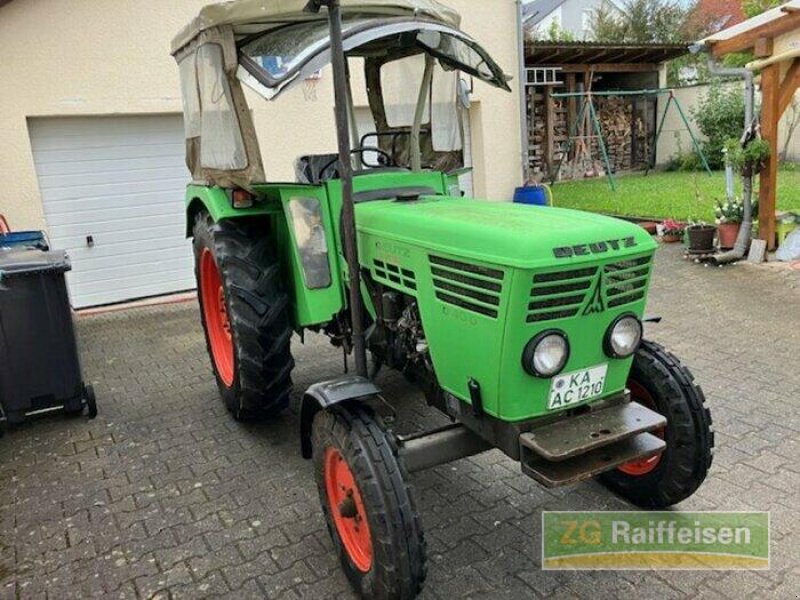 Traktor typu Deutz-Fahr 4006, Gebrauchtmaschine w Bruchsal (Zdjęcie 4)