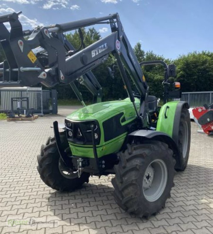 Traktor Türe ait Deutz-Fahr 4070 E mit Industrielader und Anbauteile sowie auf Wunsch mit Kabine, Gebrauchtmaschine içinde Nördlingen (resim 1)