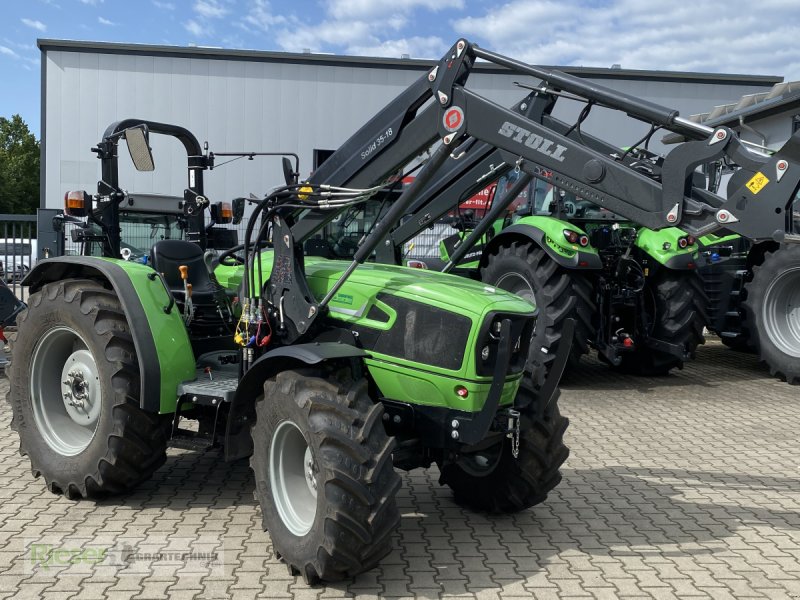 Traktor des Typs Deutz-Fahr 4070 E mit Industrielader und Anbauteile, Gebrauchtmaschine in Nördlingen (Bild 1)