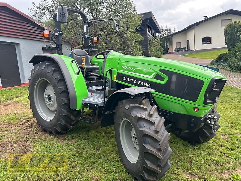 Traktor от тип Deutz-Fahr 4070E, Gebrauchtmaschine в Steinau-Rebsdorf (Снимка 4)