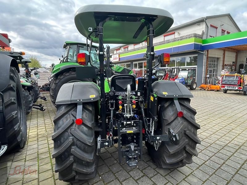 Traktor des Typs Deutz-Fahr 4080 E GS, Neumaschine in Runkel-Ennerich (Bild 4)