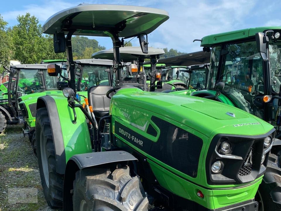 Traktor typu Deutz-Fahr 4080 E, Neumaschine w Eslohe–Bremke (Zdjęcie 2)