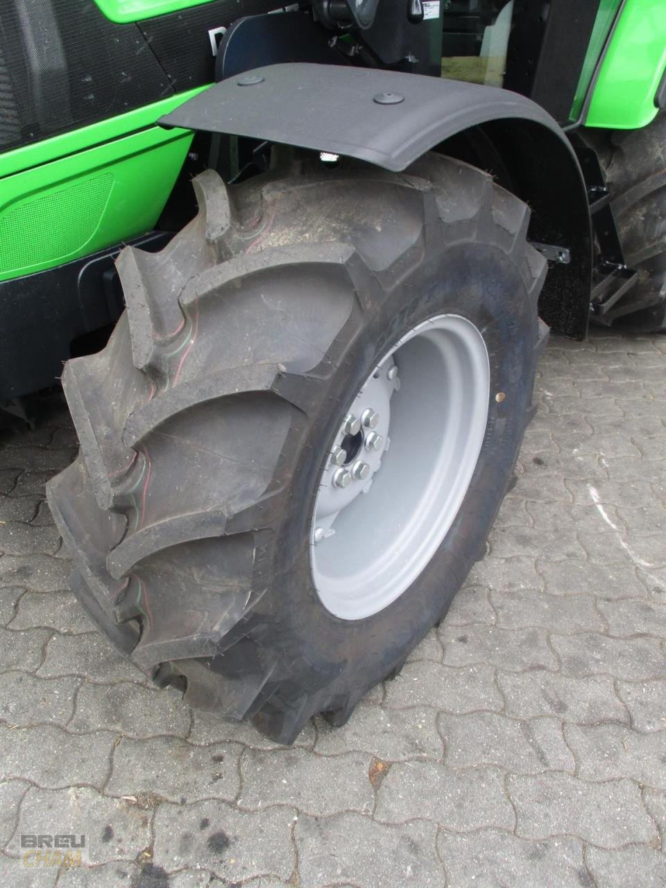 Traktor of the type Deutz-Fahr 5070 D Keyline LS, Neumaschine in Cham (Picture 5)