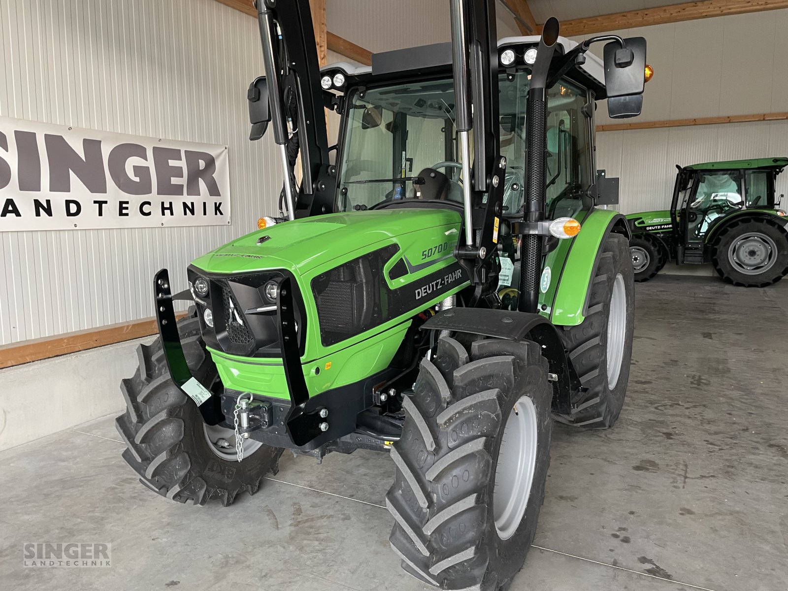 Traktor tip Deutz-Fahr 5070 D Keyline mit Frontalder, Neumaschine in Ebenhofen (Poză 2)