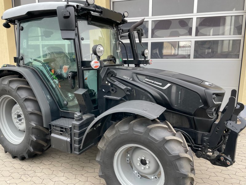 Traktor des Typs Deutz-Fahr 5075 D GS, Neumaschine in Nürnberg (Bild 1)