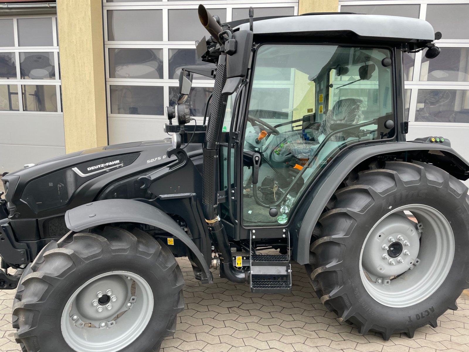 Traktor типа Deutz-Fahr 5075 D GS, Neumaschine в Nürnberg (Фотография 12)