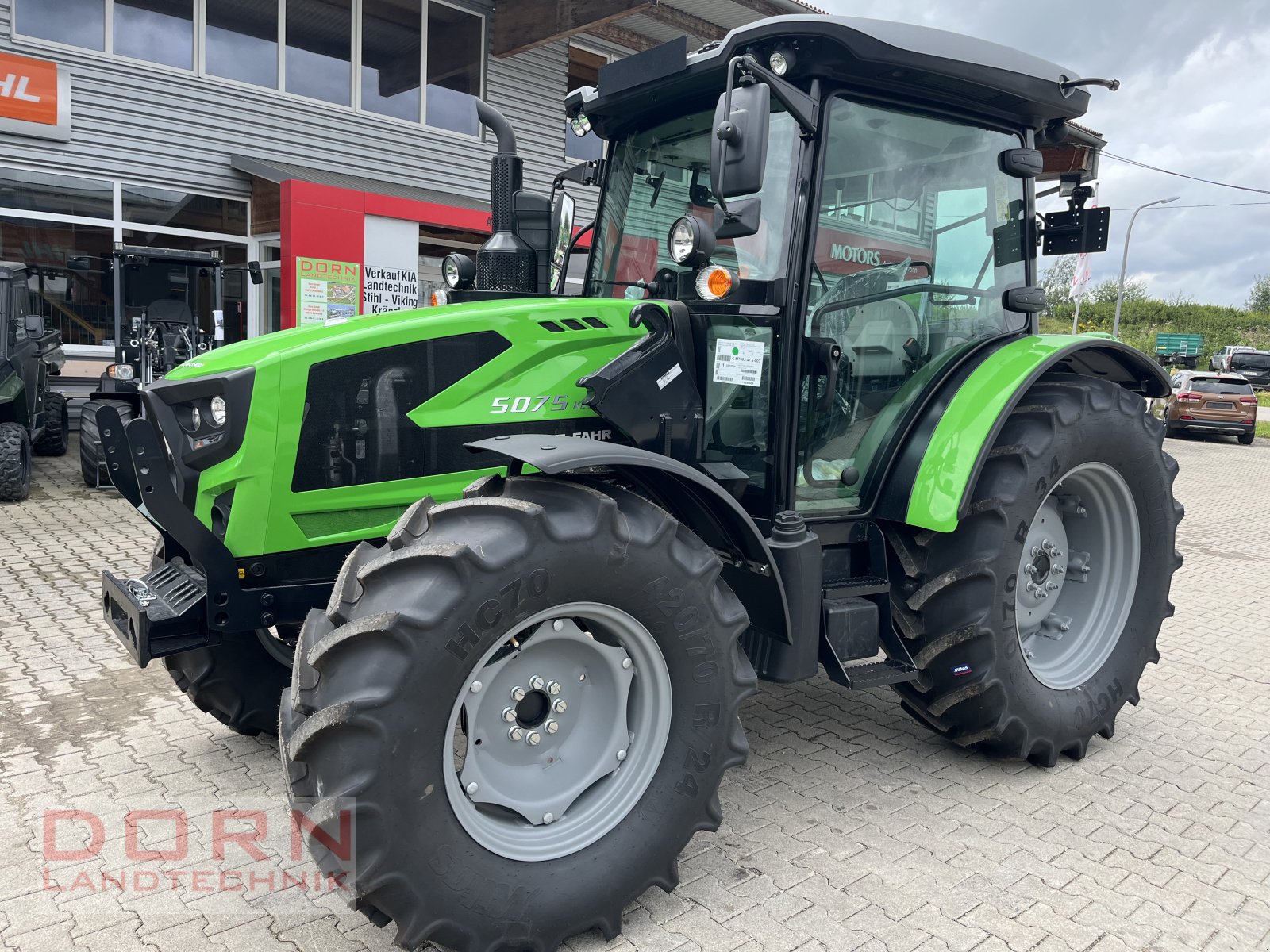 Traktor des Typs Deutz-Fahr 5075 GS 4 Zylinder ohne Ad Blue, Neumaschine in Bruckberg (Bild 2)