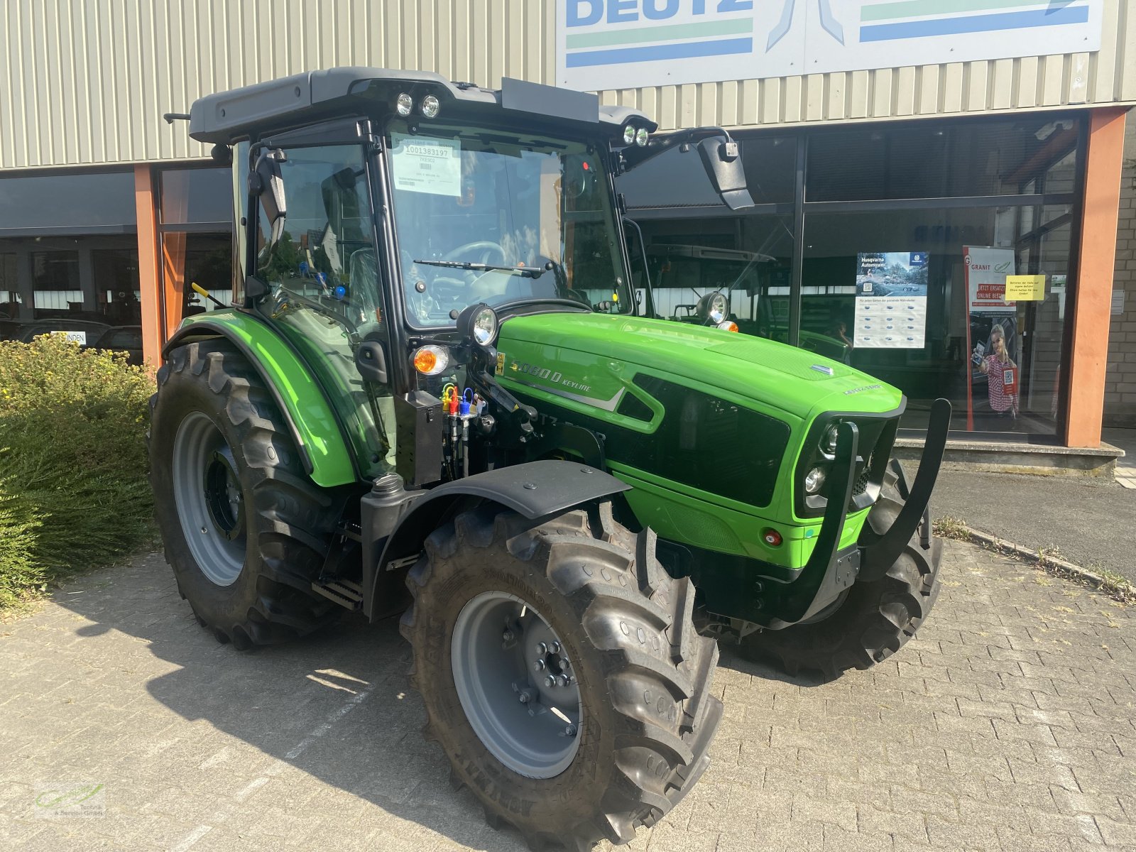 Traktor of the type Deutz-Fahr 5080 D KEYLINE GS HYDR. KUPPLUNG UND POWERSHUTTLE, Neumaschine in Neustadt (Picture 1)