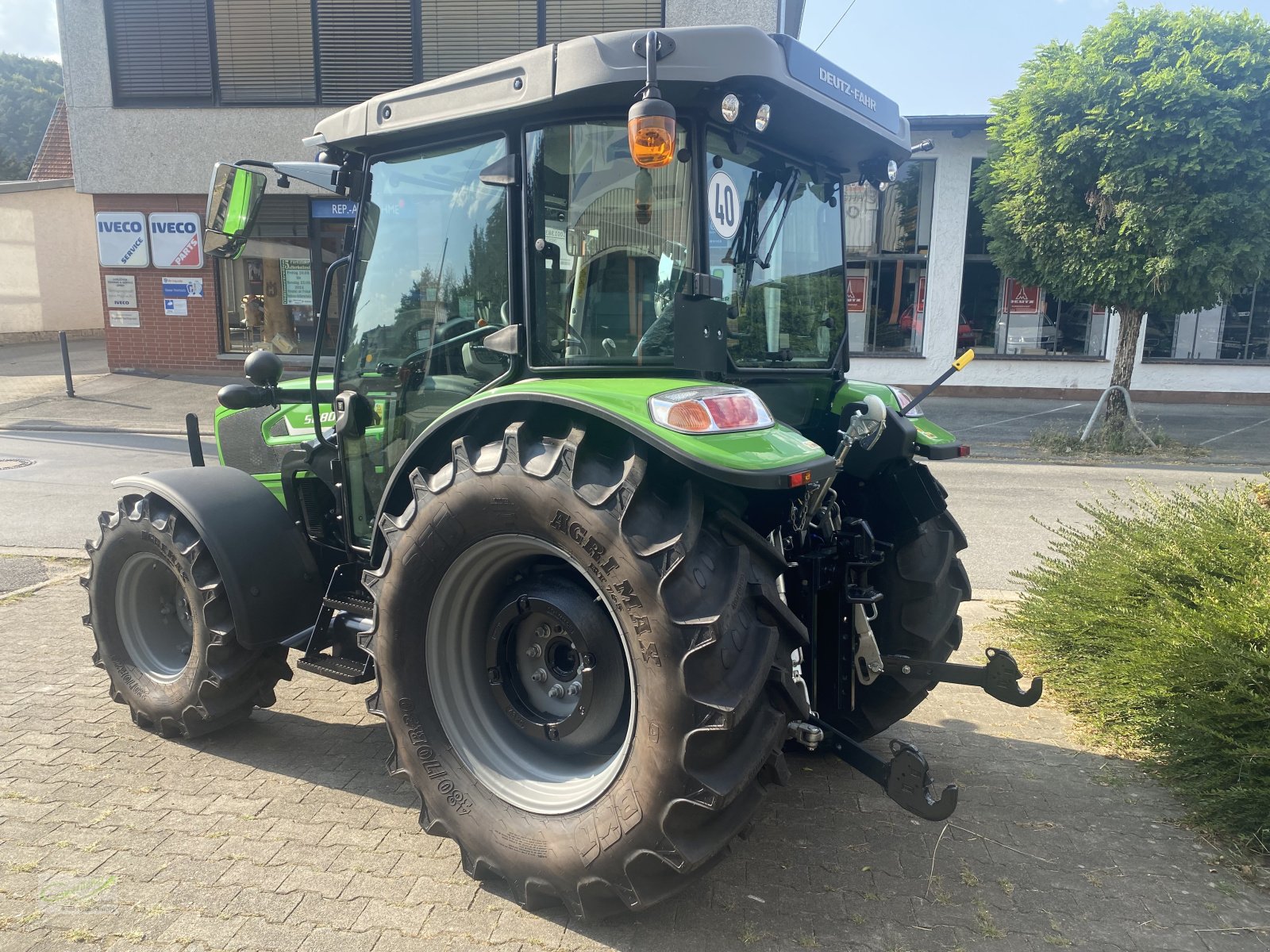 Traktor des Typs Deutz-Fahr 5080 D Keyline GS POWERSHUTTLE MIT LASTSCHALTSTUFEN, Neumaschine in Neustadt (Bild 3)