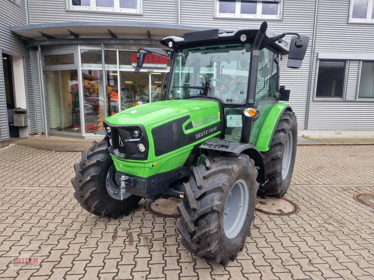 Traktor of the type Deutz-Fahr 5080 D Keyline GS, Neumaschine in Zell a. H. (Picture 1)