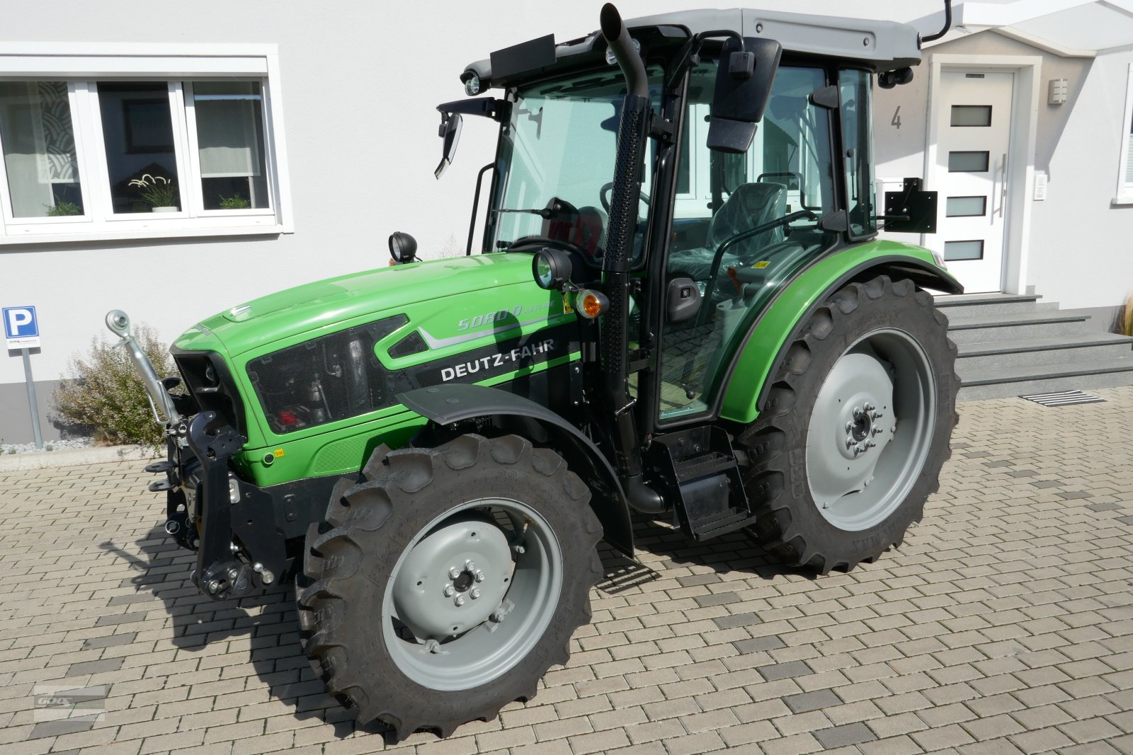 Traktor tip Deutz-Fahr 5080 D Keyline Neuschlepper mit FHZ, KLima ..usw, Neumaschine in Langenzenn (Poză 1)