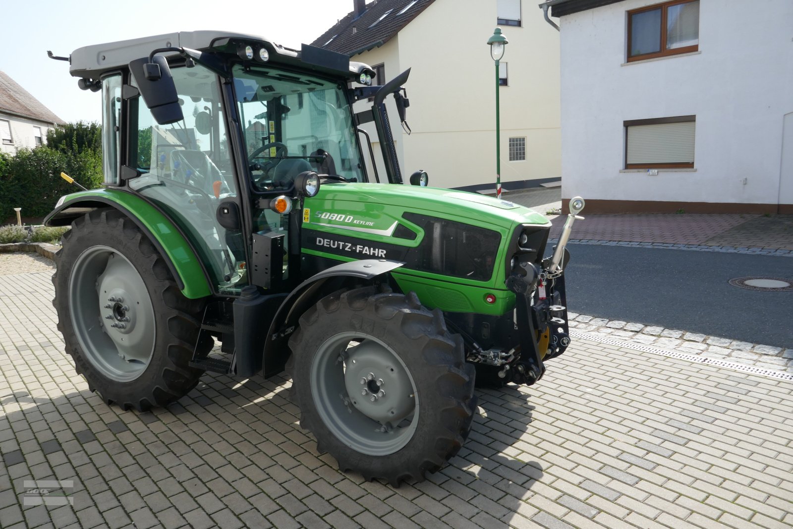 Traktor des Typs Deutz-Fahr 5080 D Keyline Neuschlepper mit FHZ, KLima ..usw, Neumaschine in Langenzenn (Bild 2)