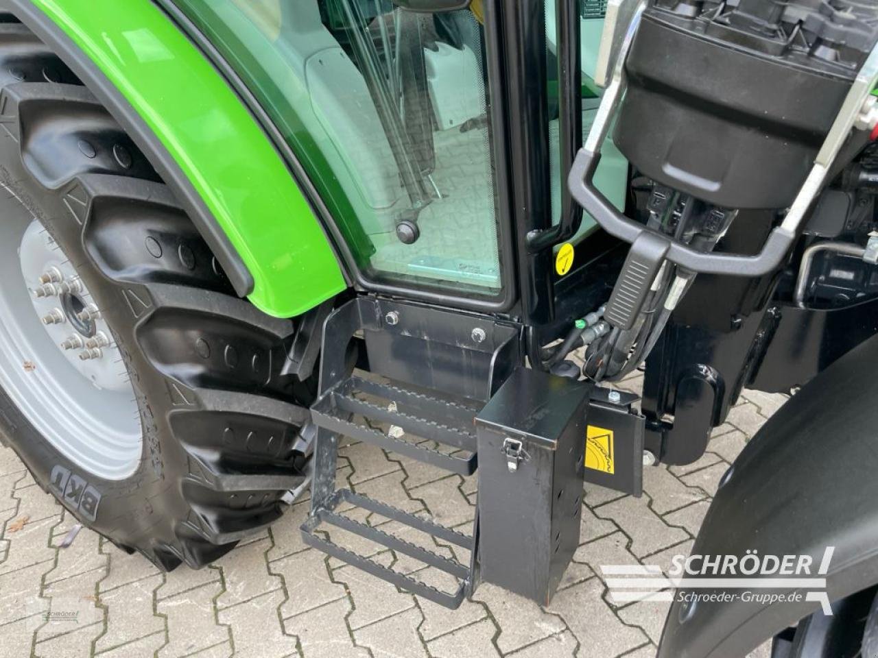 Traktor tip Deutz-Fahr 5080 D KEYLINE (VARIANTE B), Gebrauchtmaschine in Wildeshausen (Poză 23)