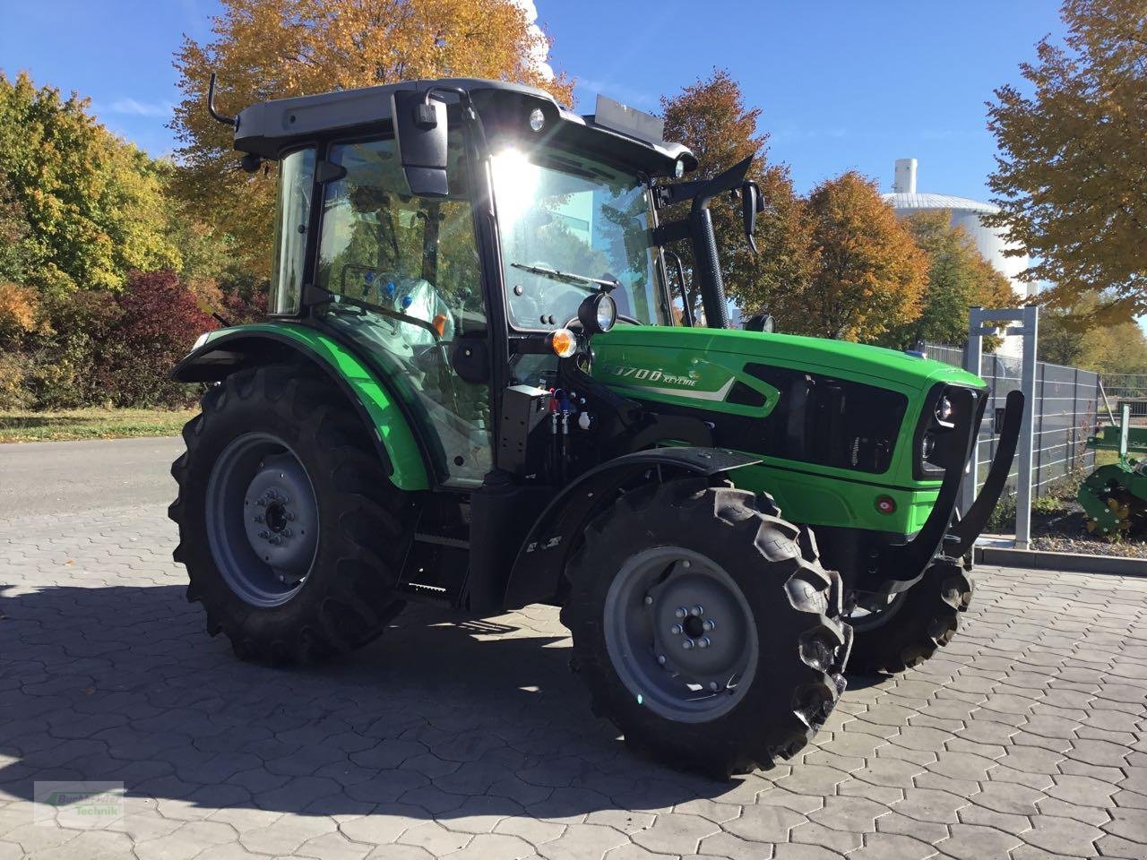 Traktor of the type Deutz-Fahr 5080 D Keyline, Neumaschine in Nordstemmen (Picture 2)