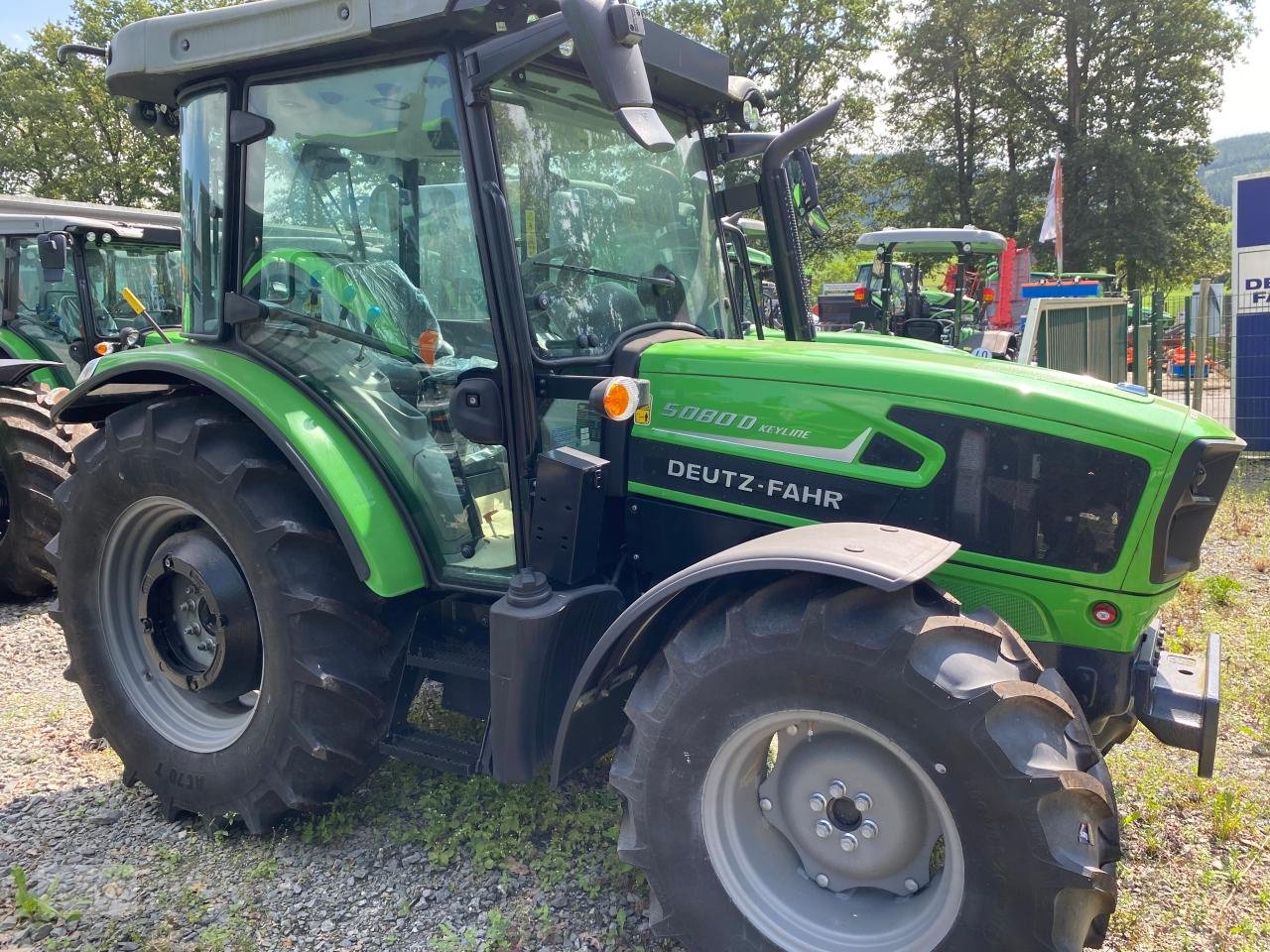 Traktor of the type Deutz-Fahr 5080 D Keyline, Neumaschine in Eslohe–Bremke (Picture 1)