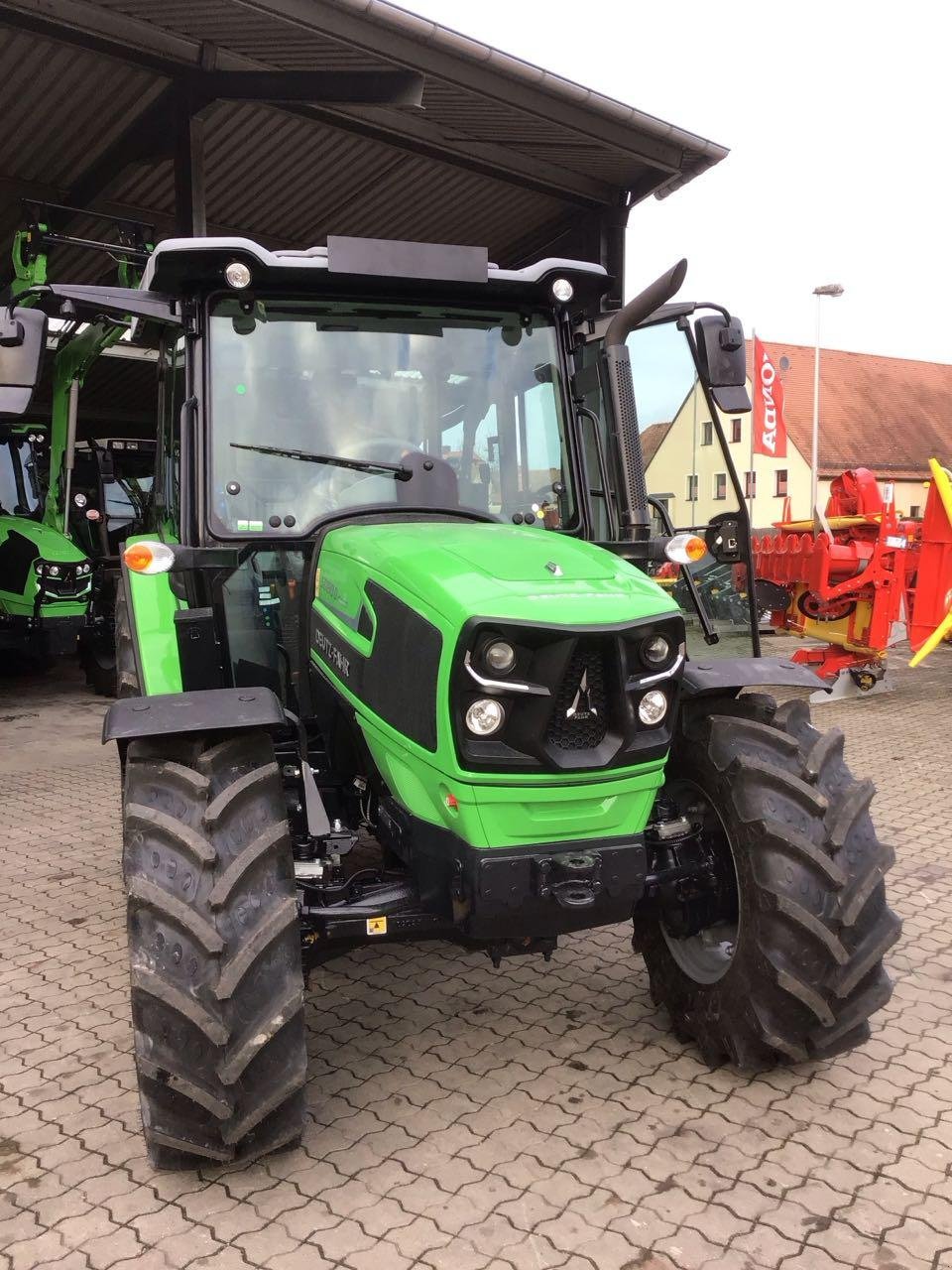 Traktor van het type Deutz-Fahr 5080 D Keyline, Neumaschine in Burgbernheim (Foto 2)