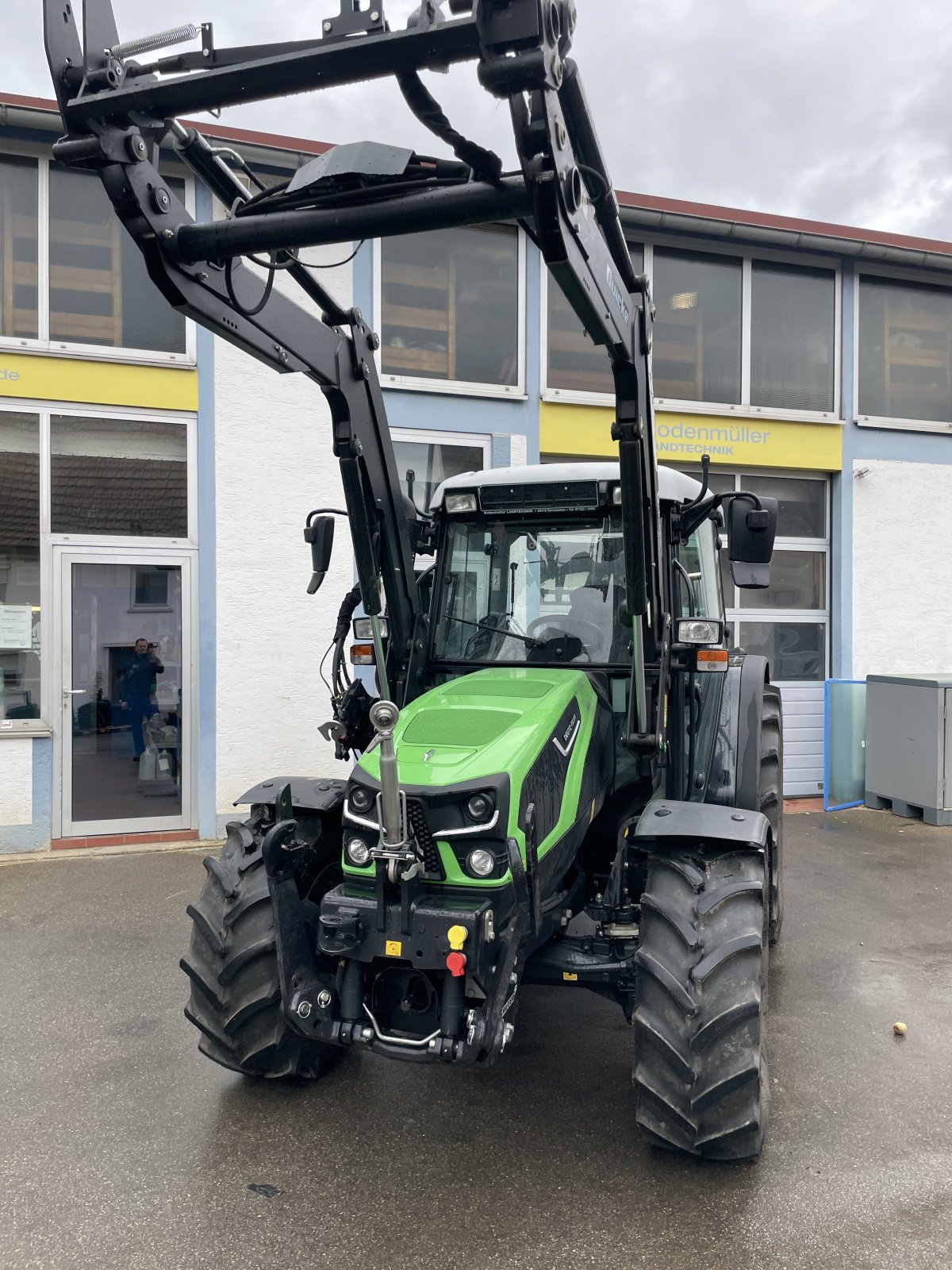 Traktor типа Deutz-Fahr 5080 D, Gebrauchtmaschine в Ochsenhausen (Фотография 4)