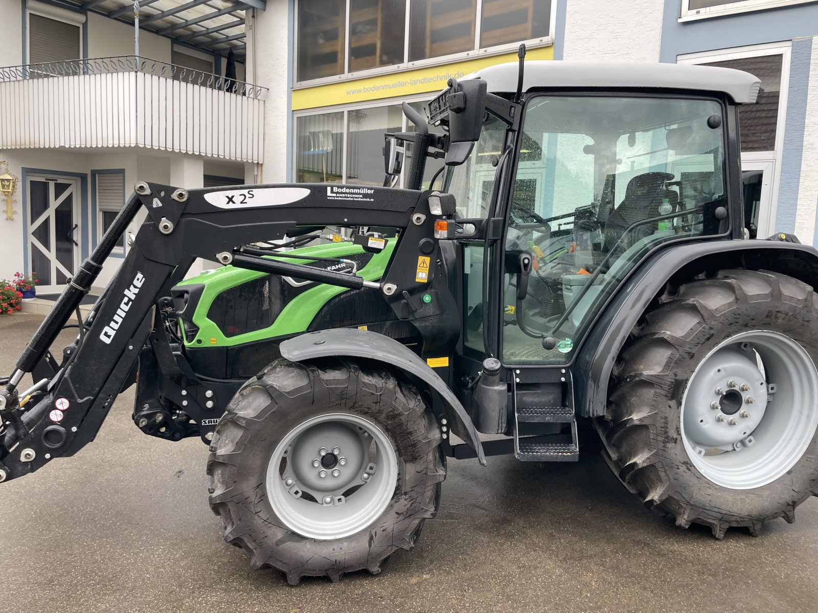 Traktor типа Deutz-Fahr 5080 D, Gebrauchtmaschine в Ochsenhausen (Фотография 11)