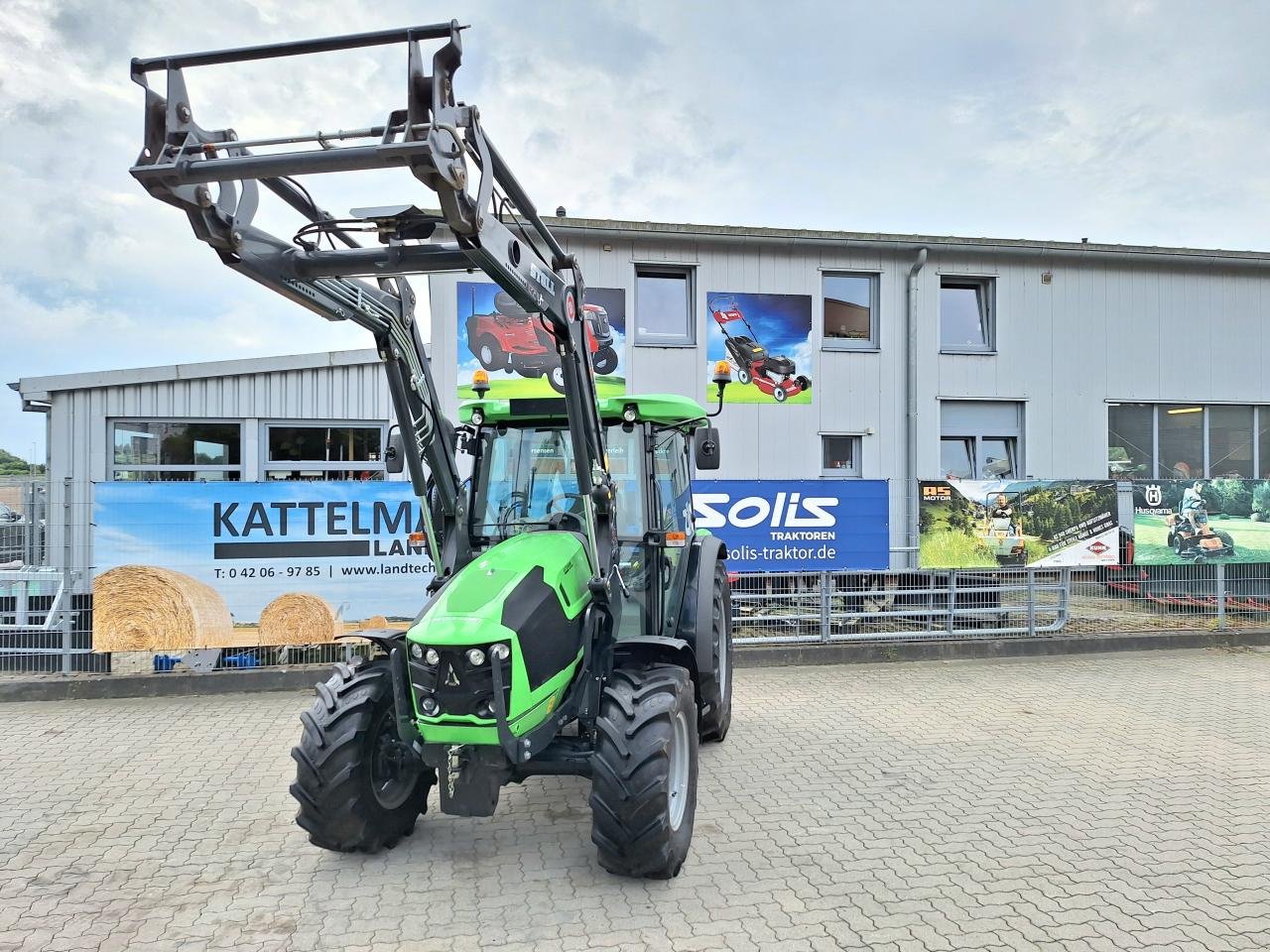 Traktor des Typs Deutz-Fahr 5080G, Gebrauchtmaschine in Stuhr (Bild 1)