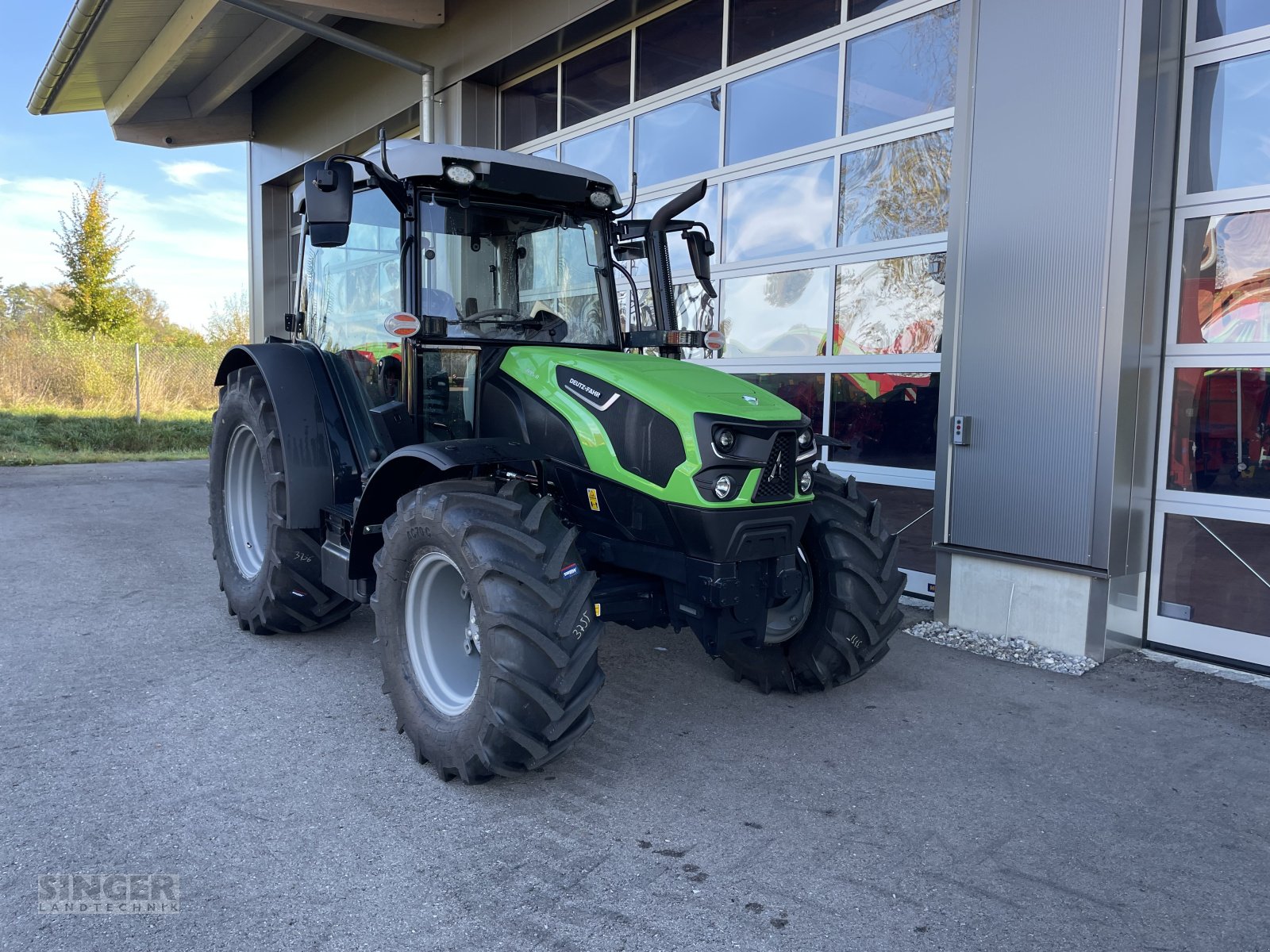 Traktor типа Deutz-Fahr 5095 D GS - Modell 2024, Neumaschine в Ebenhofen (Фотография 2)