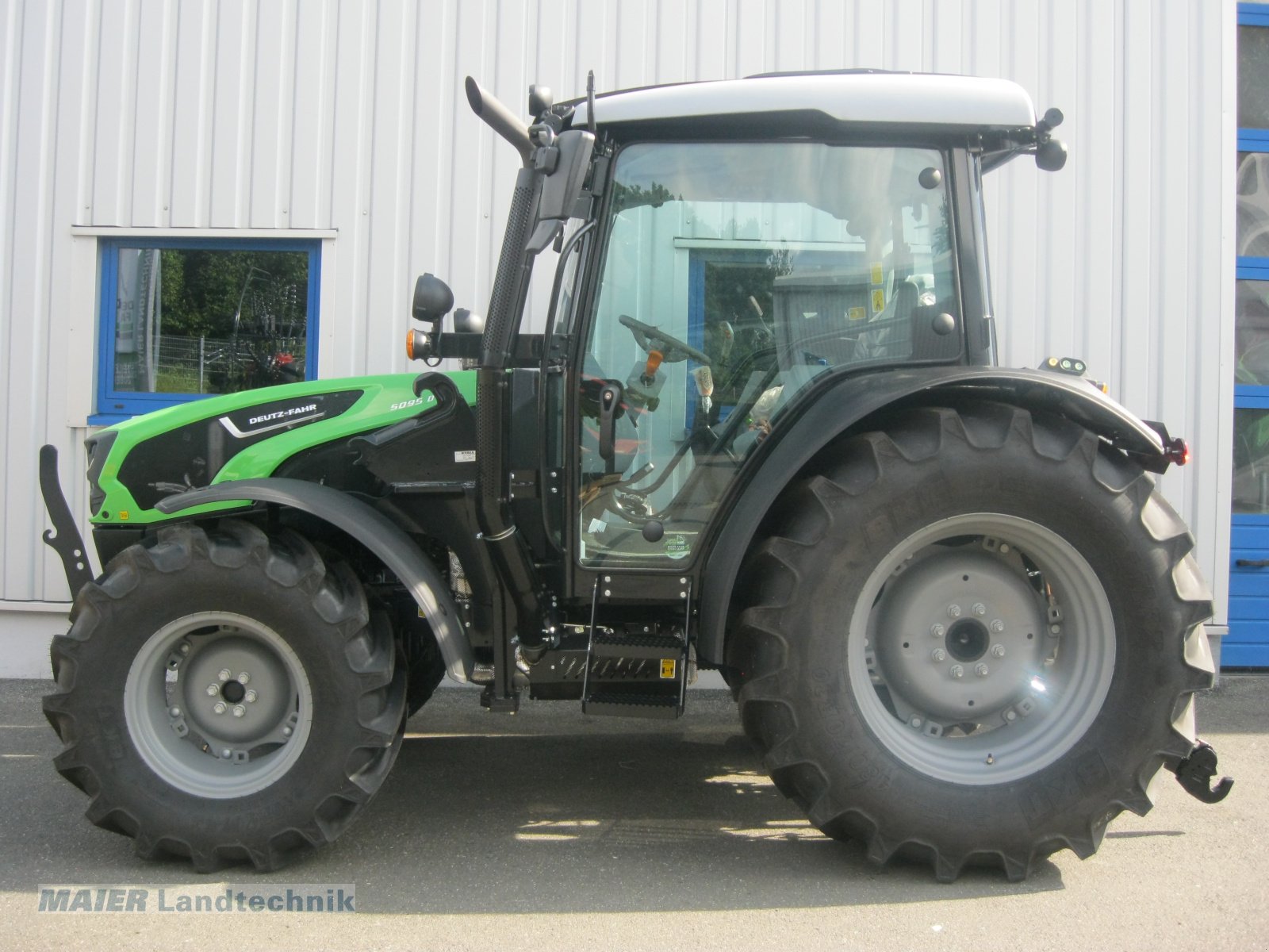 Traktor του τύπου Deutz-Fahr 5095 D GS, Neumaschine σε Dieterskirchen (Φωτογραφία 3)