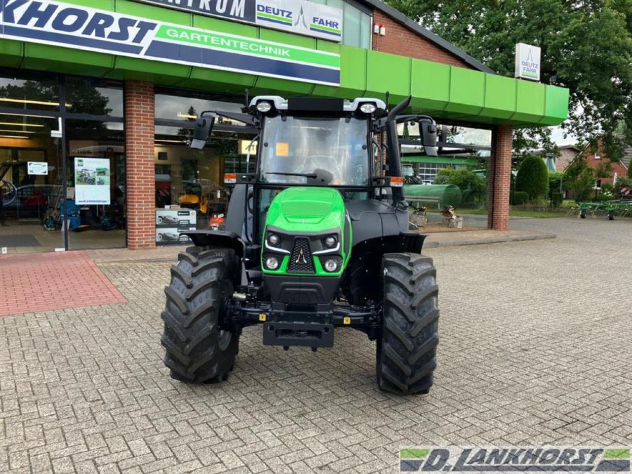 Traktor van het type Deutz-Fahr 5095 D GS, Neumaschine in Klein Berßen (Foto 2)