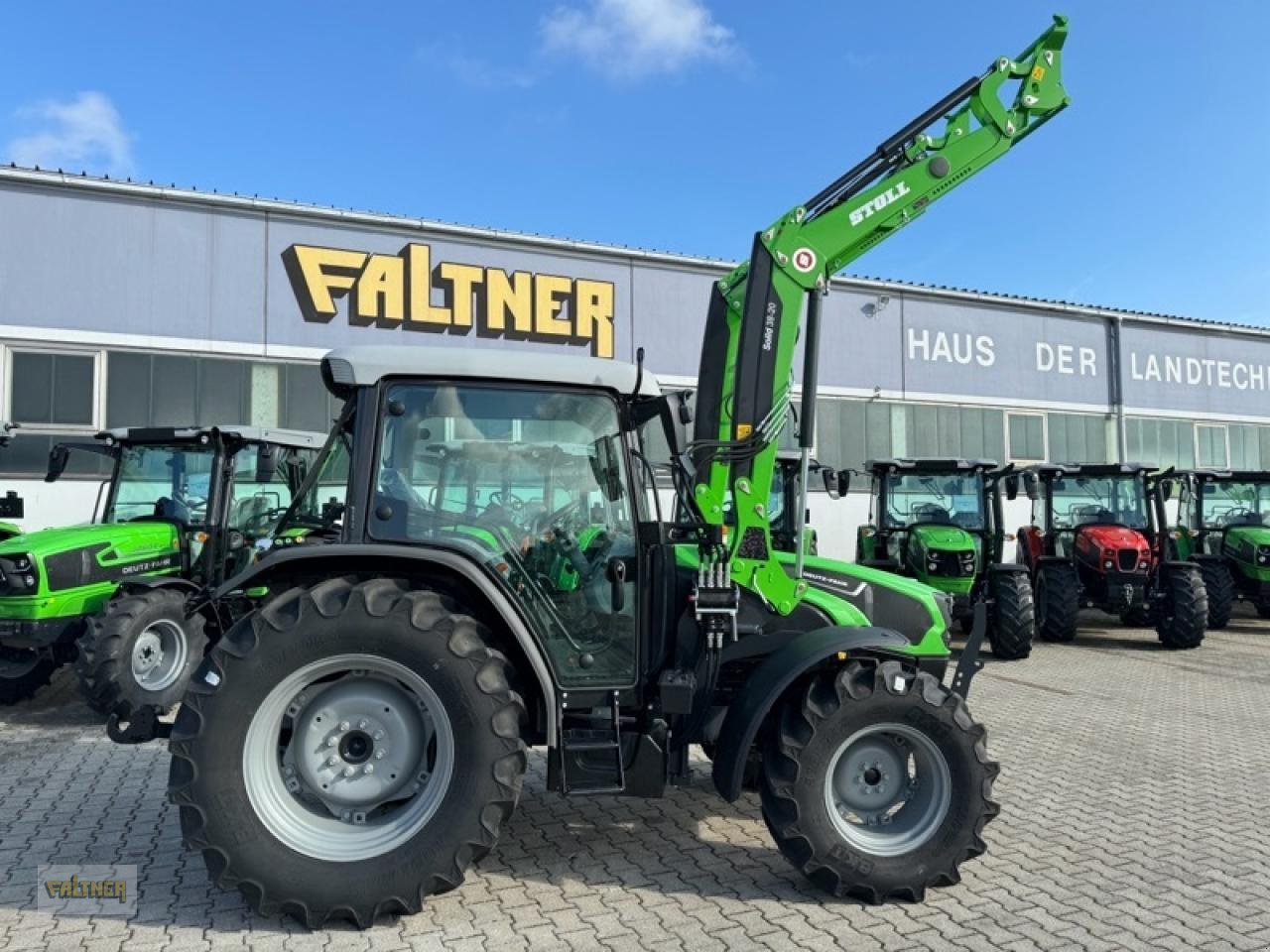 Traktor του τύπου Deutz-Fahr 5095 D, Neumaschine σε Büchlberg (Φωτογραφία 2)