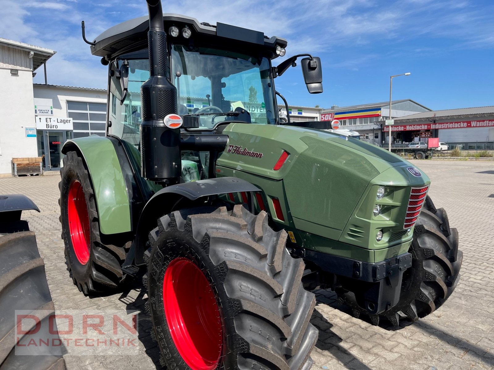 Traktor Türe ait Deutz-Fahr 5095 GS ( Hürlimann XB 95 AKTION ), Neumaschine içinde Bruckberg (resim 4)