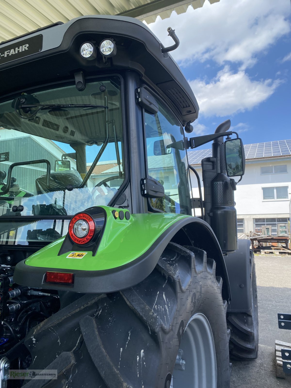 Traktor typu Deutz-Fahr 5095 GS KEYLINE, 4 Zylinder, 4 Liter, Komfortkabine mit Beifahrersitz, Neumaschine w Nördlingen (Zdjęcie 4)