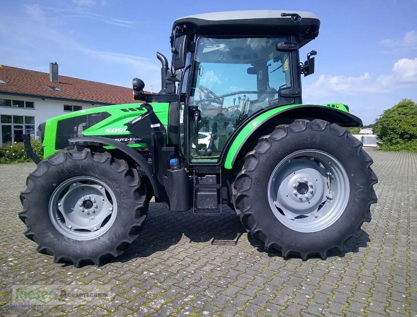 Traktor typu Deutz-Fahr 5095 GS KEYLINE, 4 Zylinder, Komfortkabine mit Beifahrersitz, Neumaschine v Nördlingen (Obrázok 2)