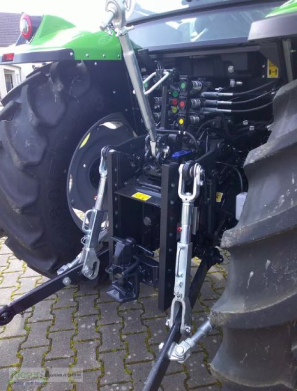 Traktor typu Deutz-Fahr 5095 GS KEYLINE, 4 Zylinder, Komfortkabine mit Beifahrersitz, Neumaschine v Nördlingen (Obrázok 6)