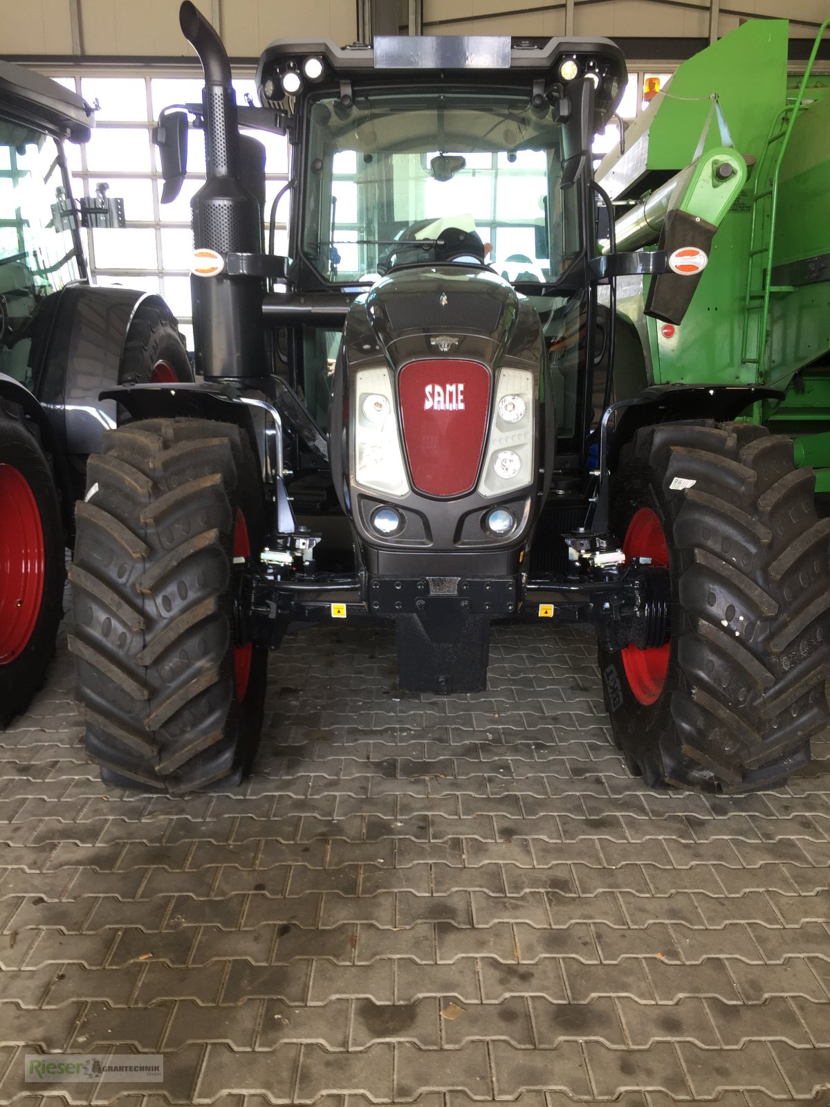 Traktor του τύπου Deutz-Fahr 5095 GS Same Explorer 95 GS Frontzapfwelle Fronthydraulik im Paketpreis 3800,00 € inkl. Steuer, Neumaschine σε Nördlingen (Φωτογραφία 4)