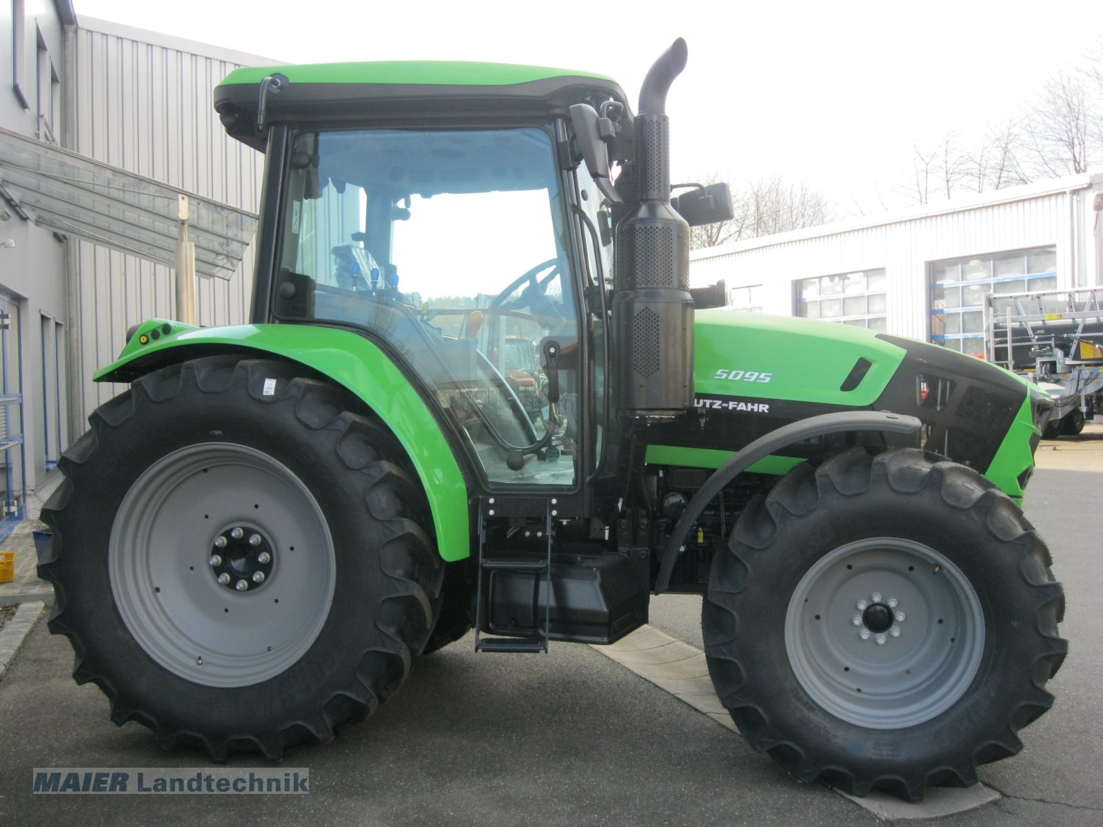 Traktor του τύπου Deutz-Fahr 5095 GS, Neumaschine σε Dieterskirchen (Φωτογραφία 5)