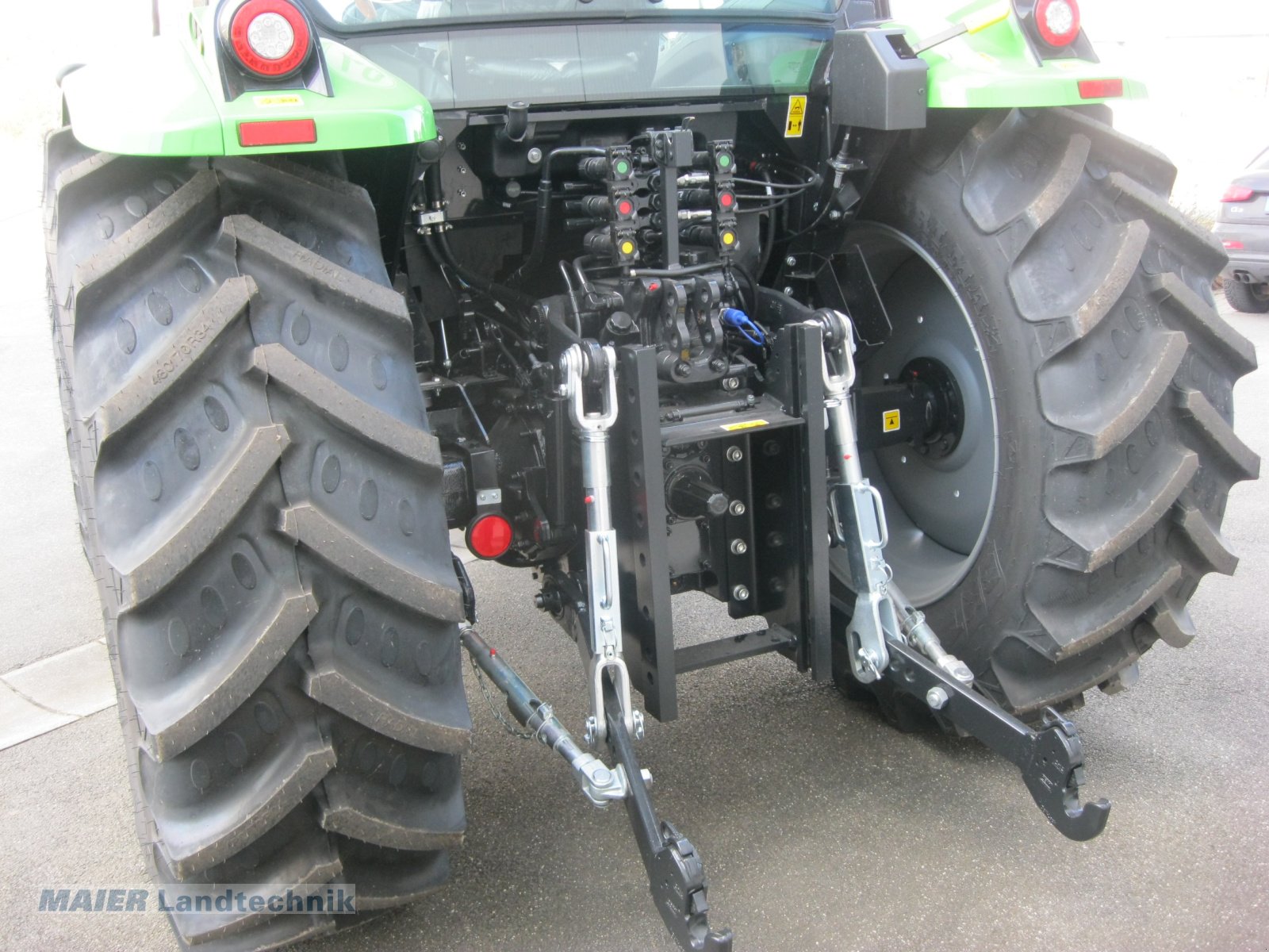 Traktor des Typs Deutz-Fahr 5095 GS, Neumaschine in Dieterskirchen (Bild 8)