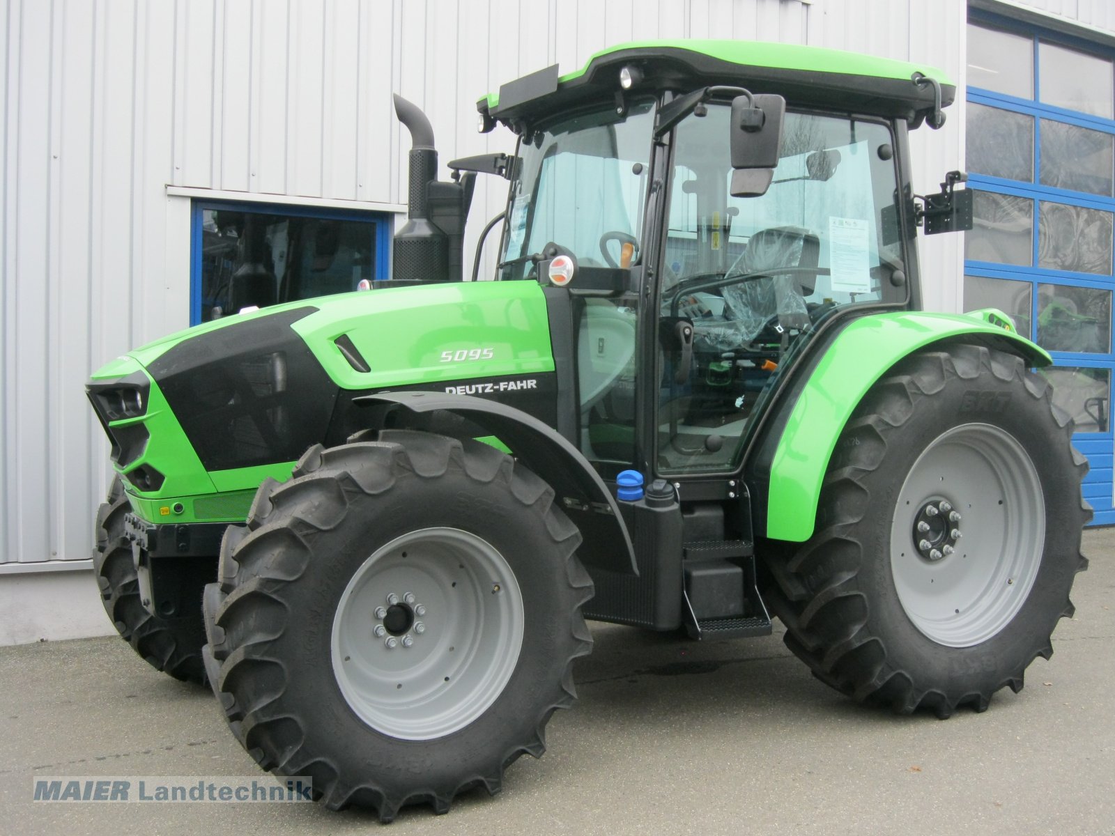 Traktor van het type Deutz-Fahr 5095 GS, Neumaschine in Dieterskirchen (Foto 5)